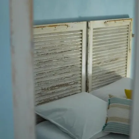 לינה וארוחת בוקר Helianthe